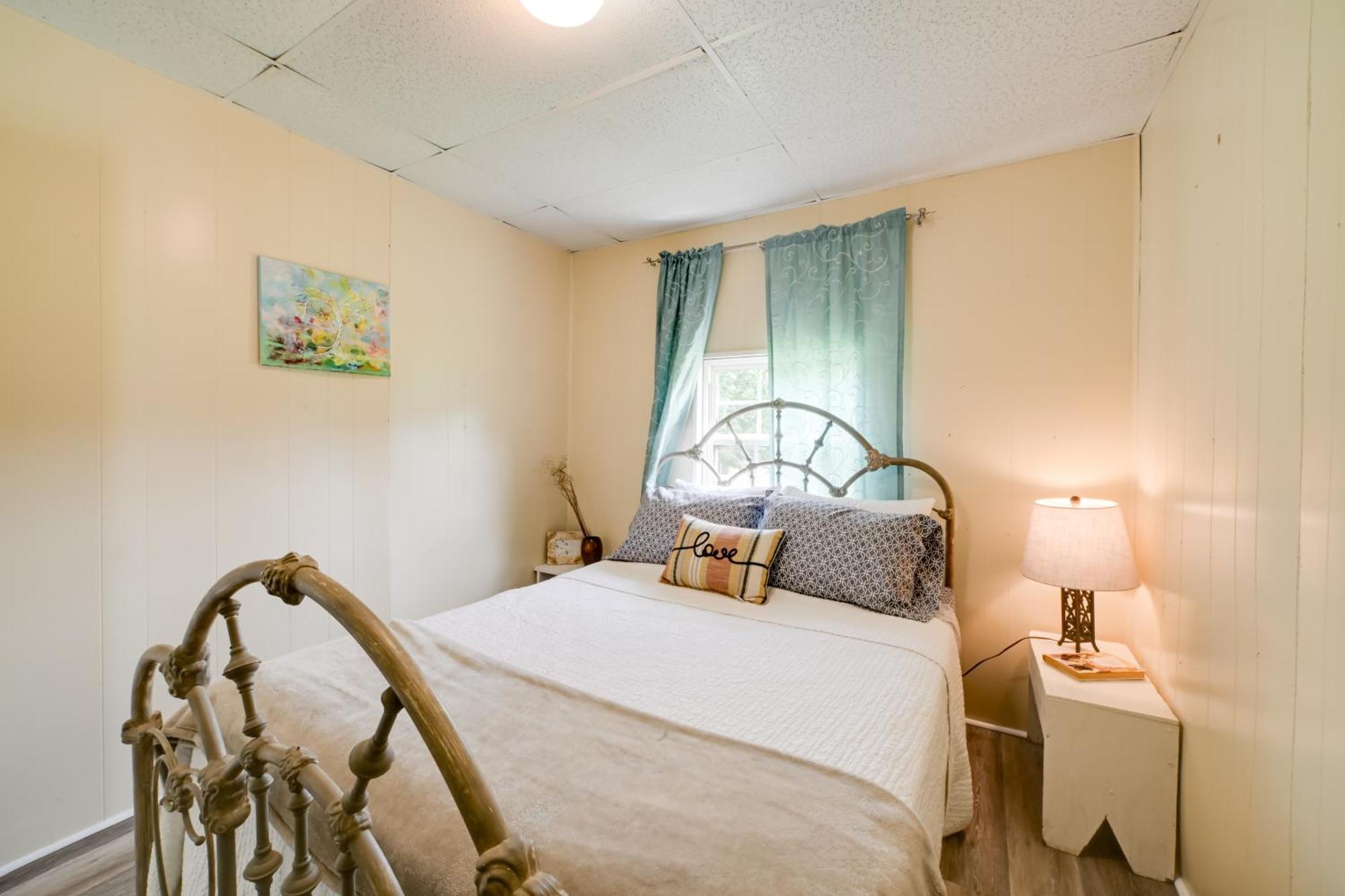 Serene Mcewen Cottage About 2 Mi To Golf Course! 외부 사진